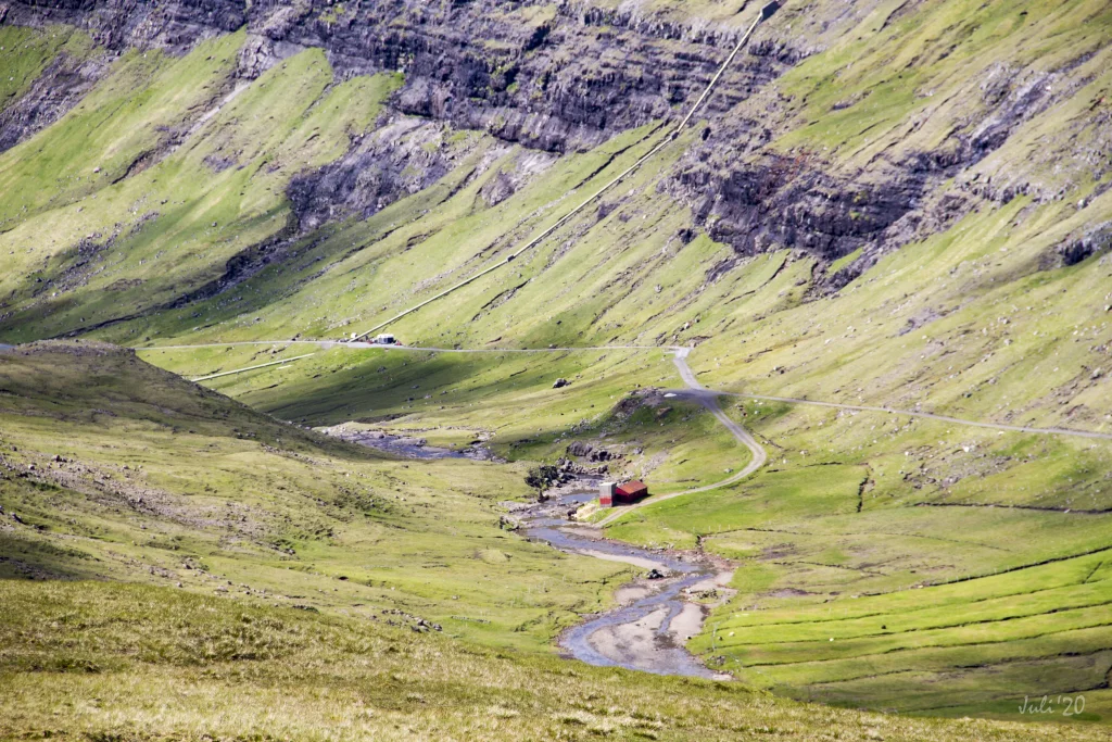 Leynavatn-Vestmanna-Hike-Villagepath-Faroe-Islands