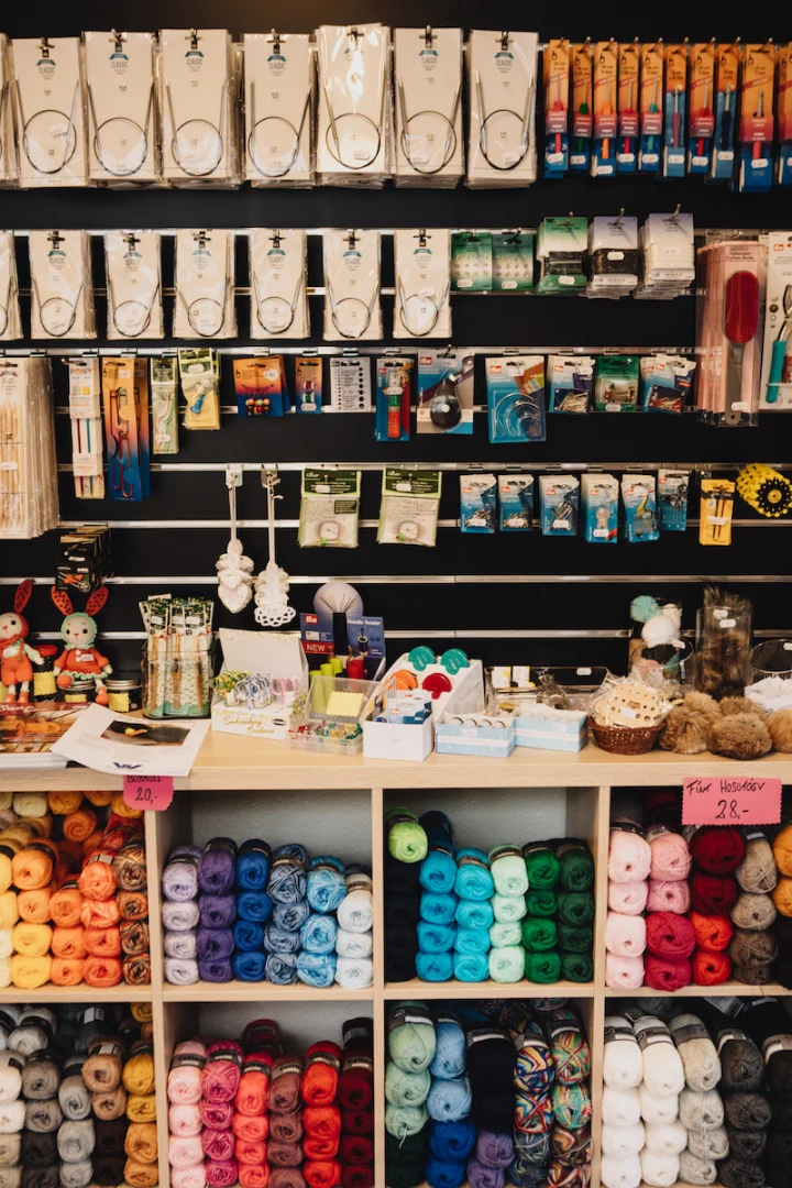 NoðaStova yarn shop